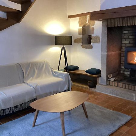 La Maisonnette Des Champs Pierre-Buffière Buitenkant foto