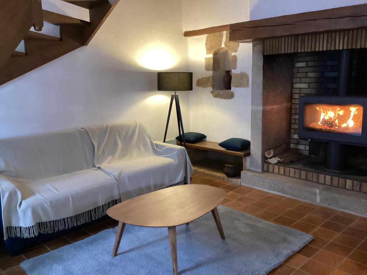 La Maisonnette Des Champs Pierre-Buffière Buitenkant foto
